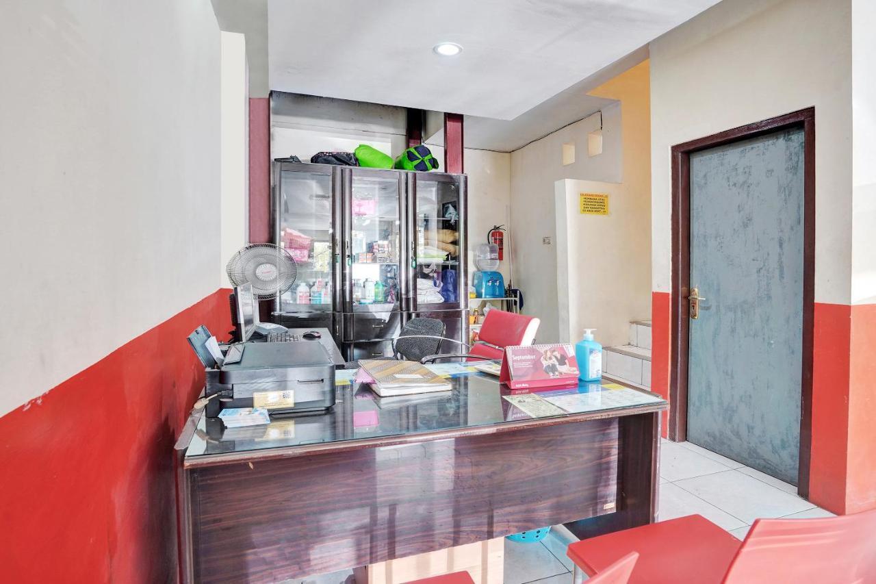 สปอต ออน โกเซปา เมเจนด์ ซังคูโน Hotel สุราบายา ภายนอก รูปภาพ